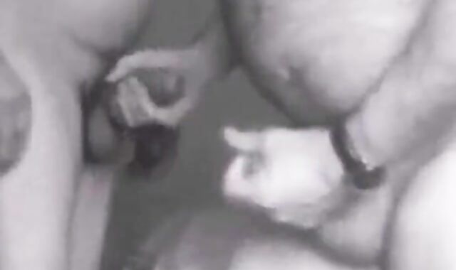 Abuelo con una gran polla dura - Video Amateur de Daddy