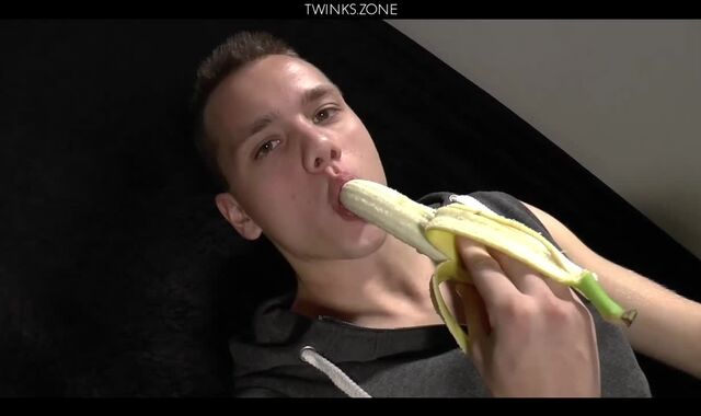 Casting Handjob Part 1 Mickey Rush