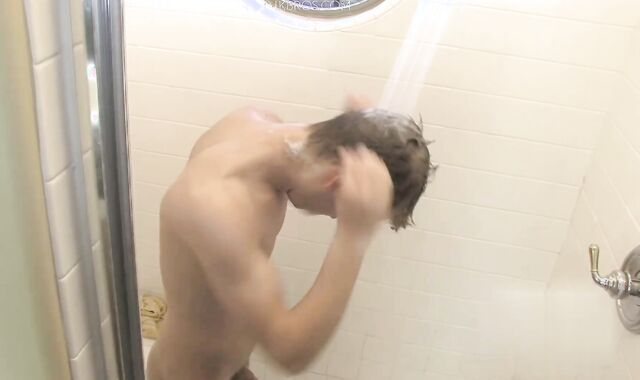 Alec Showers Off