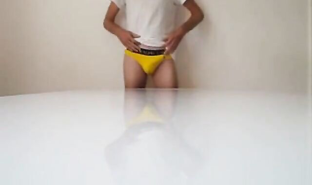 Big-Cock Twink Jerks on Webcam