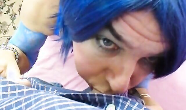 Sissy Crossdresser Blowjob Adventure