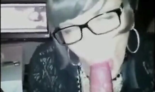 Crossdressing Secretary Gives Amateur Blowjob on Webcam 2