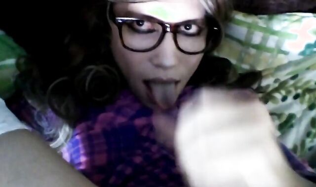 Crossdresser Paulina Doll's Solo Self-Facial 2