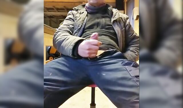 Big-Cocked Daddy Jerks Off at Work - Amateur Solo Video 2
