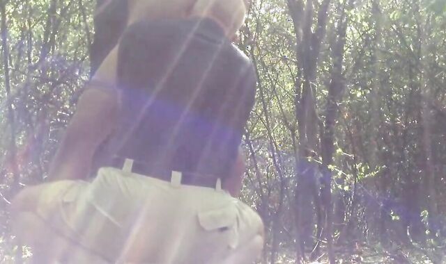 Outdoor Blowjob with an Amateur Crossdresser