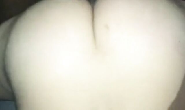 Big Bareback Cumming on Fat Ass