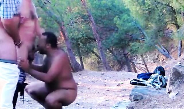 Bareback Orgy Outdoors