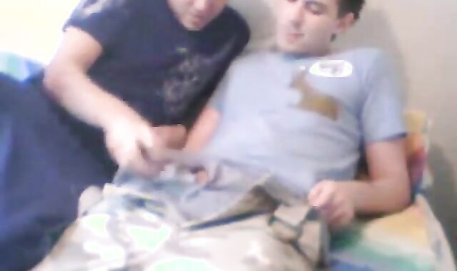 Colegas de escola gays amadores transam