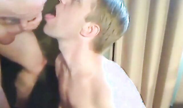 Big Cock Blowjob on Twink Webcam