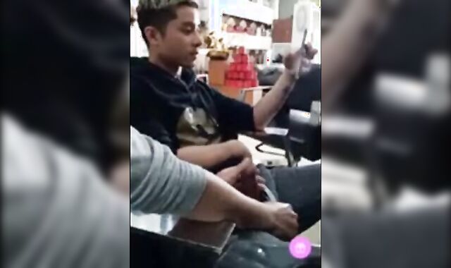 Vietnamese Twinks' Webcam Handjob