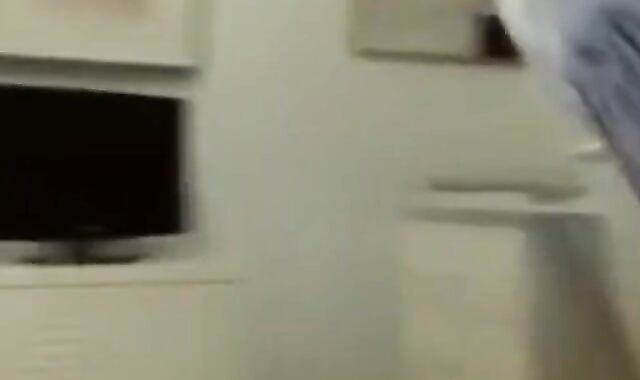 Cute Twink's Sexy Webcam Handjob