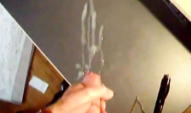 Solo Big Cocks Cumming Hard