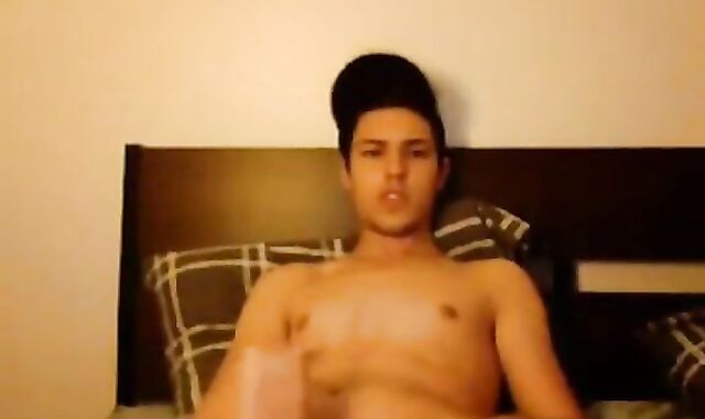 Twink's Amateur Striptease and Webcam Jerk Off Session