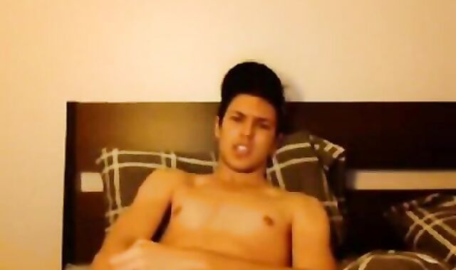 Twink's Amateur Striptease and Webcam Jerk Off Session