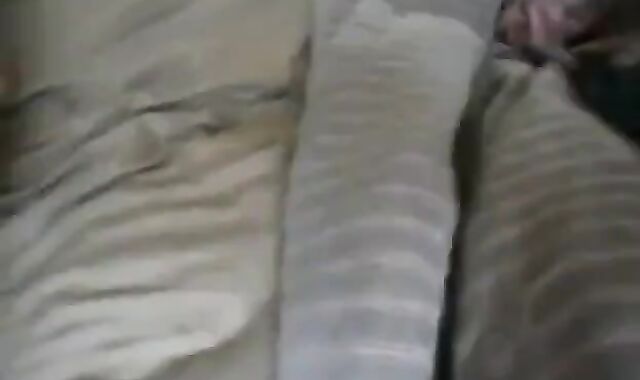 Bareback Double Penetration with Amateurs