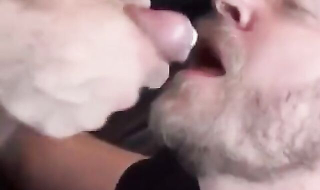 Straight Guy Gets Serviced by a Daddy