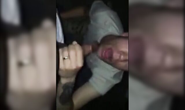 Big Black Cock Gives Facial to White Guy