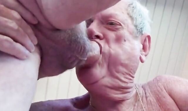 Dentured Gay Blowjob - Sucking and Enjoying It