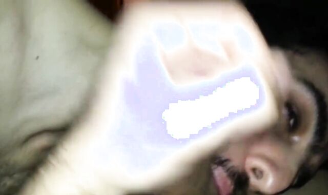 Chupando as bolas e o pau do hetero amigo - amador, blowjob, latin 2