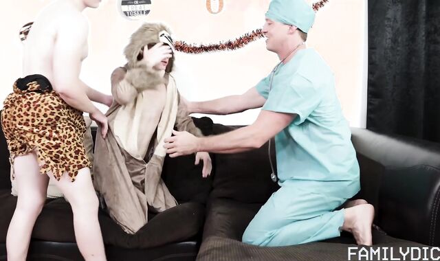 Family Manstick:voyeur Twunk's Slot,voyeur a Halloween Masterwork