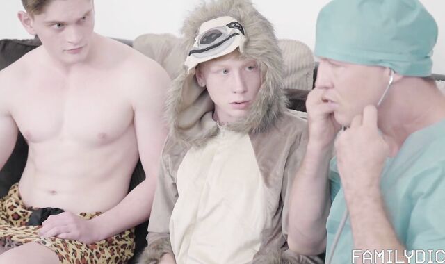 Family Manstick:voyeur Twunk's Slot,voyeur a Halloween Masterwork