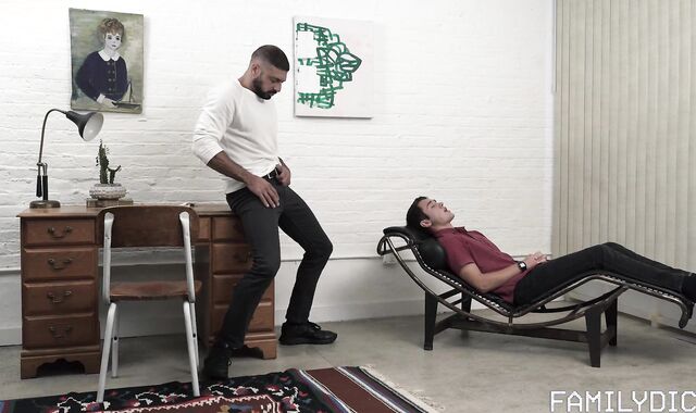 Family Manmeat:spycam The Art of Lovin’ the Aged Dude