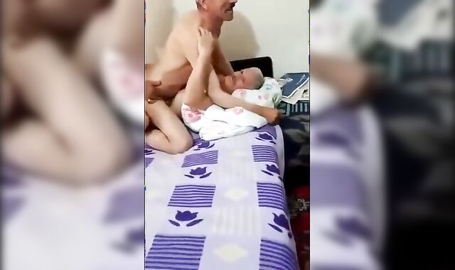 Amateur Turkish Daddies Group Sex