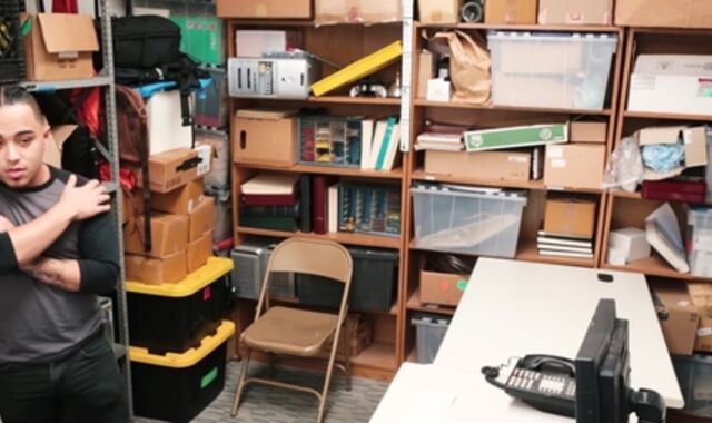 Youthfull Perps:voyeur Undetected Dreams at the Checkout Counter