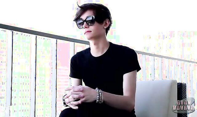 Nico Michaelson voyeur&spycam Dakota Milky