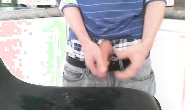 My monstrous Milky ten-Pounder fap off In The Kitchen Part I