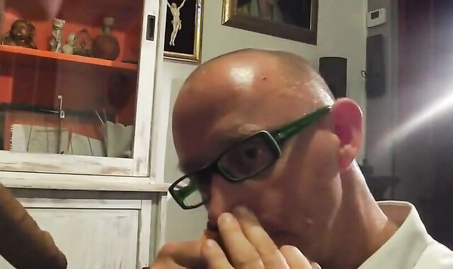 Saugender Nachbar: Amateur-Blowjob von einem Muskelprotz 2