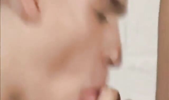 Tw-nks Having Excellent Time