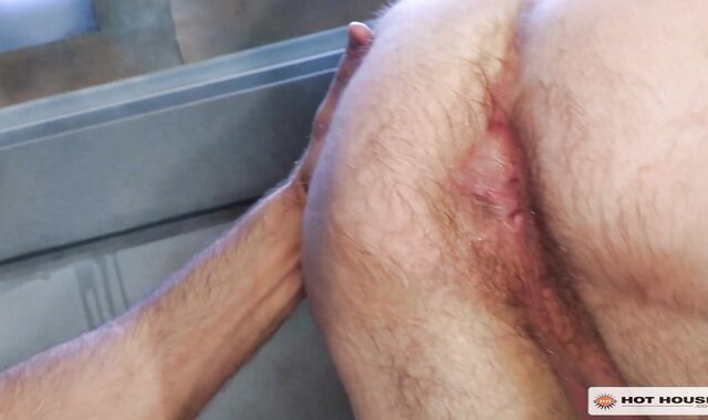 HotHouse:voyeur Gasped plus bulky officer