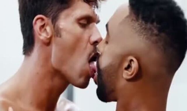 Darksome Gymrat Sucks Some Pumped Up Good-sized Milky ten-Pounder