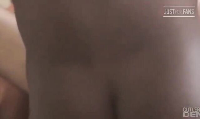 Gran Polla Negra Cria Brutalmente Culito Blanco