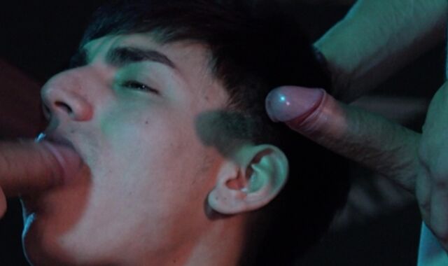 MilitaryDick:voyeur Trunks and a four-Way Surprise