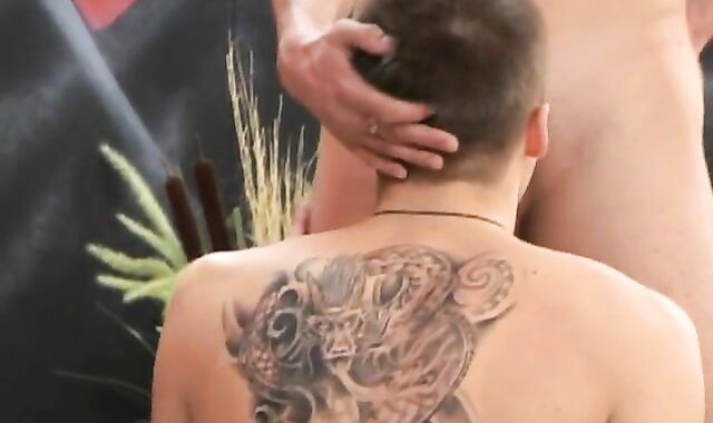 That moist ten-Pounder makes me want to mancum