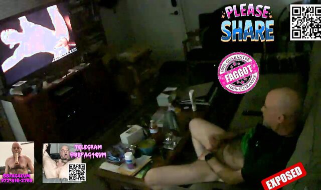 Exposure whore Christopher Allen Foster strokes to interracial porn