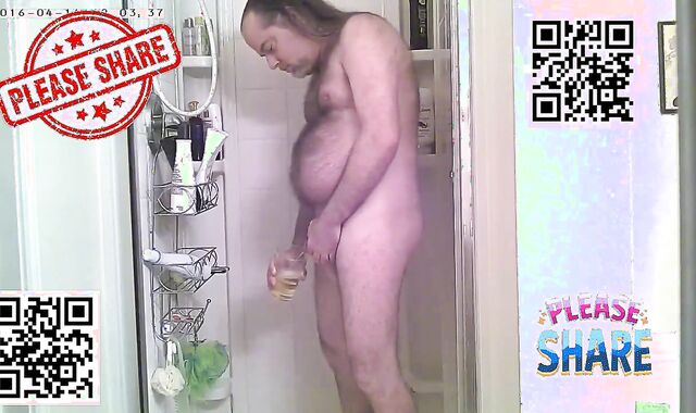 Exposure whore Christopher Allen Foster drinks his own urine for 24 hours straight