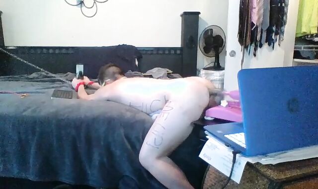 Yankee gets fetish wet tearing up