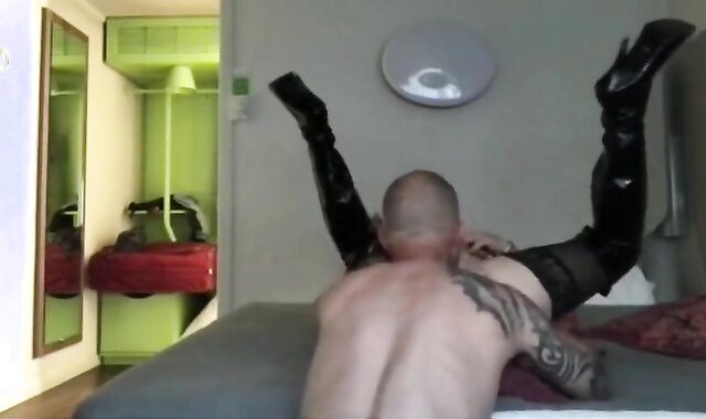 About the Bareback Gurls