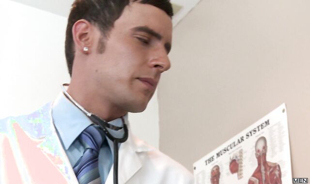 Combined Meds voyeur-voyeur Julian Grins with Tyr Alexander 18 Fuck-fest