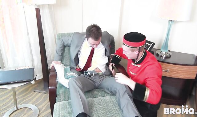 Bellboys voyeur-voyeur Athlete Romp