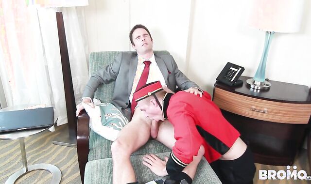 Bellboys voyeur-voyeur Athlete Romp