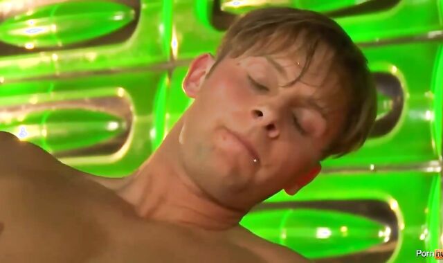 Justin's Model Check voyeur-voyeur Episode four