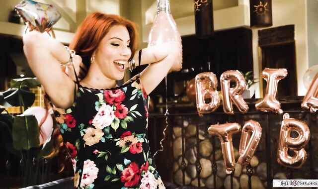 Latin tgirl give sisterinlaw a lapdance