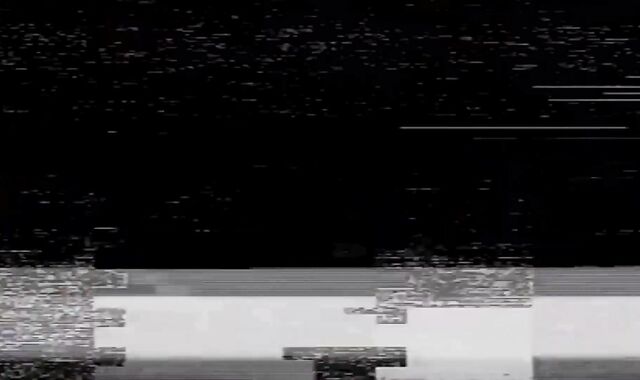 Family Spear:voyeur Son-in-law's Heart Mended by Father's Attention