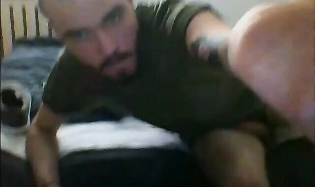 Me Getting magnificent With Military Sneakers And Milky Socks,spycam Dressed in My Perspiring Army T T-shirt That Smells Highly Sexually attractive