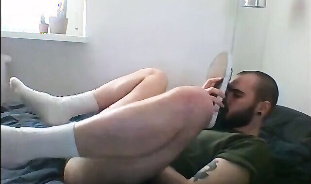 Me Getting magnificent With Military Sneakers And Milky Socks,spycam Dressed in My Perspiring Army T T-shirt That Smells Highly Sexually attractive