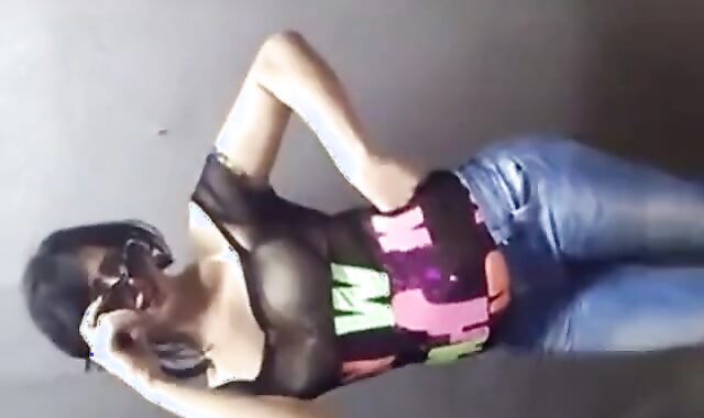 Egyptian Crossdresser Dances in Amateur Video 2